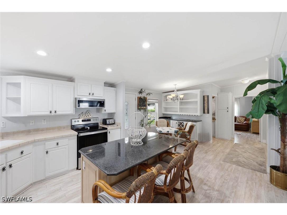 1229 Skyline Drive Naples FL 34114 226016312 image10