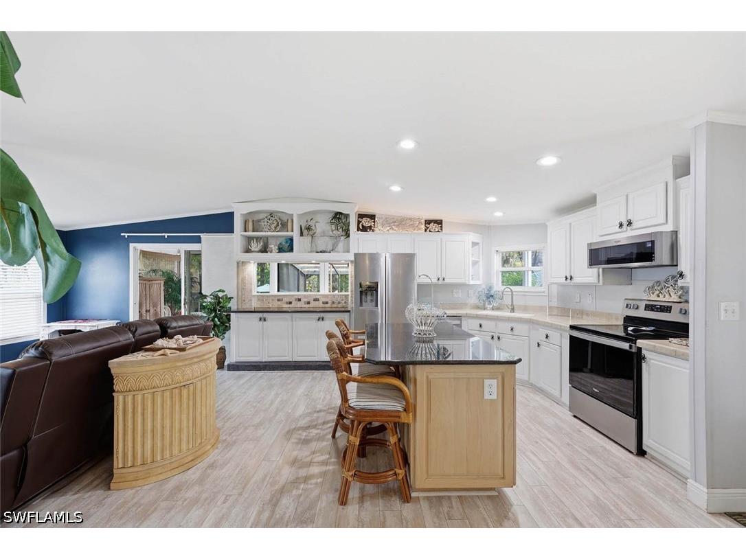 1229 Skyline Drive Naples FL 34114 226016312 image8