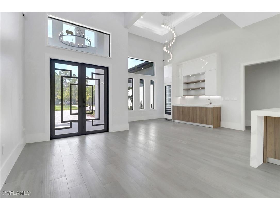 123 10th Avenue NW Naples FL 34120 225027016 image3