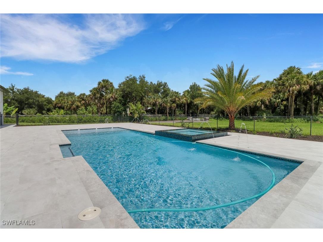 123 10th Avenue NW Naples FL 34120 225027016 image47