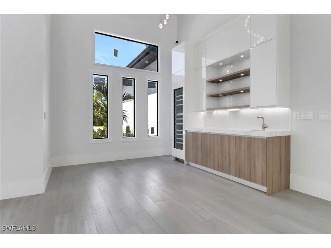 123 10th Avenue NW Naples FL 34120 225027016 image5