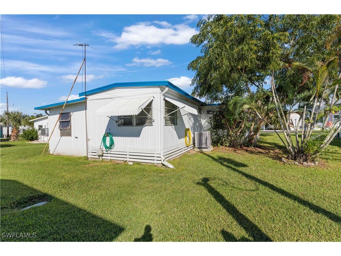 123 Cedar Lane #42 Naples FL 34114 225076609 image32