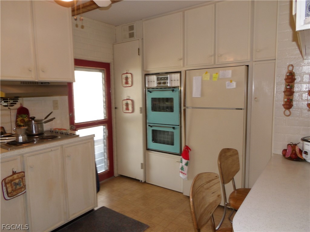 123 Flame Lane North Fort Myers FL 33917 2026008125 image8