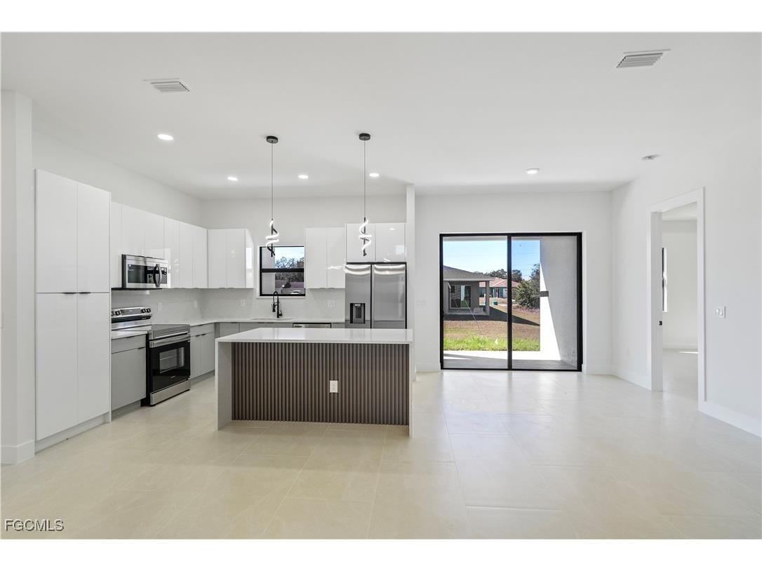 123 Grant Boulevard Lehigh Acres FL 33974 2025021320 image17