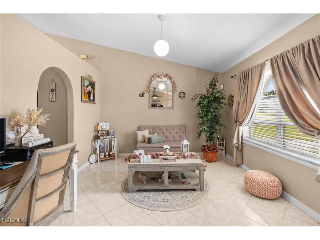 123 NW 4th Avenue Cape Coral FL 33993 2025008931 image11