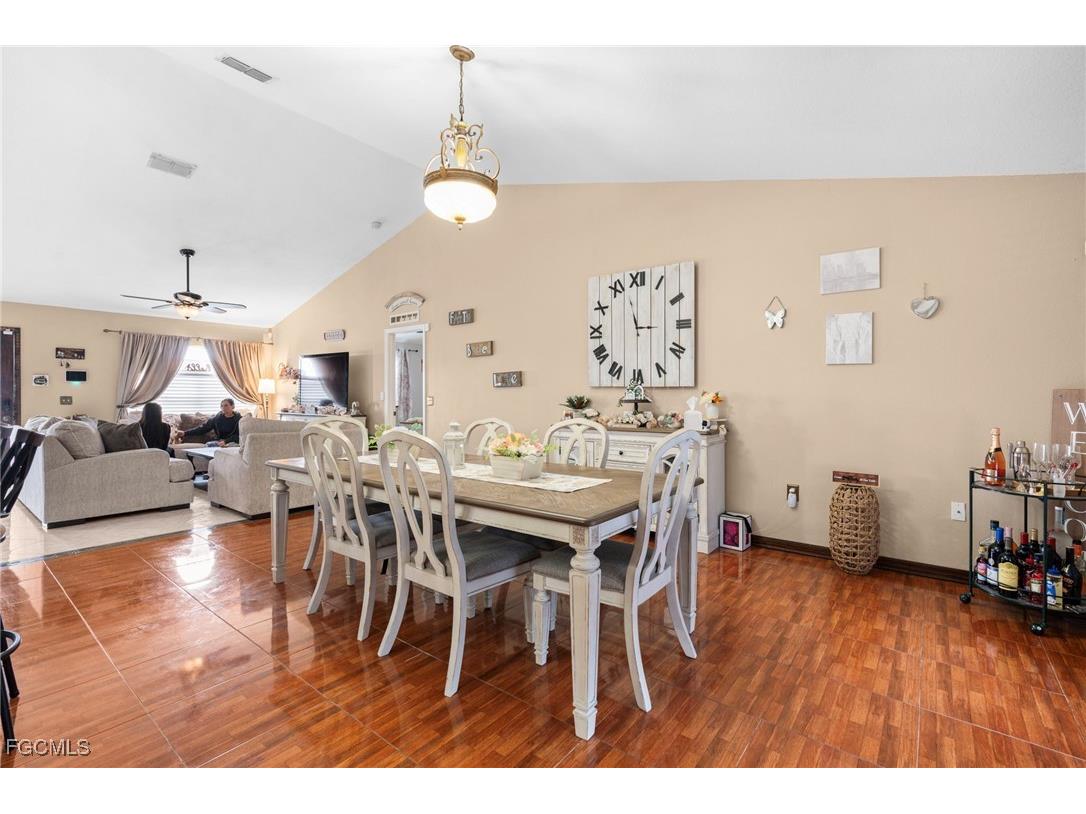 123 NW 4th Avenue Cape Coral FL 33993 2025008931 image12