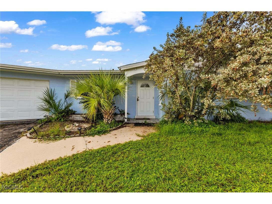 123 Revere Street NW Port Charlotte FL 33952 2025011159 image3