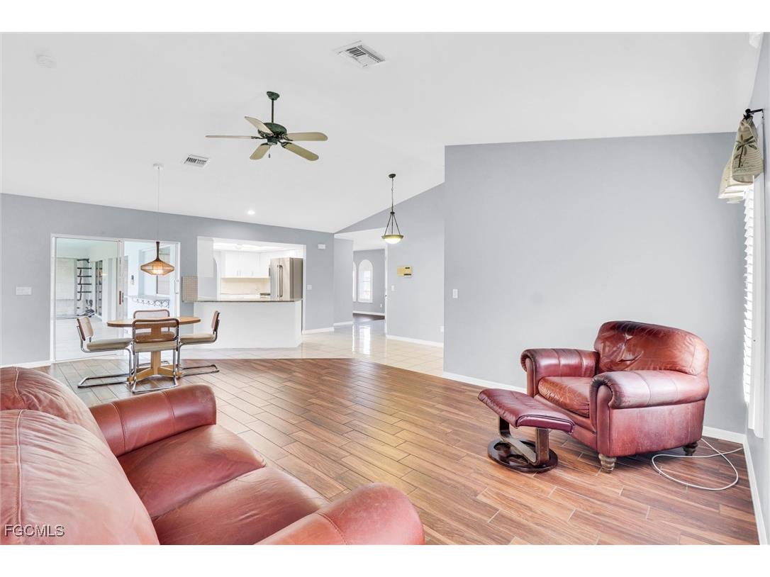 123 SE 29th Terrace Cape Coral FL 33904 2025018475 image12