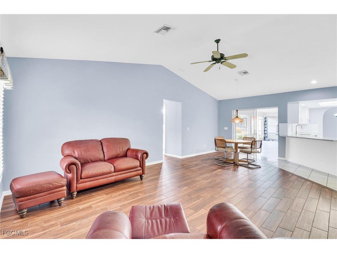 123 SE 29th Terrace Cape Coral FL 33904 2025018475 image13