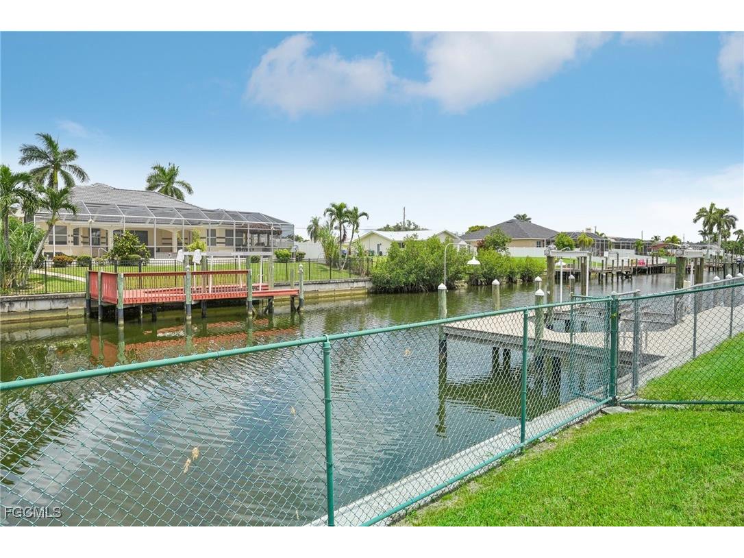 123 SE 29th Terrace Cape Coral FL 33904 2025018475 image27