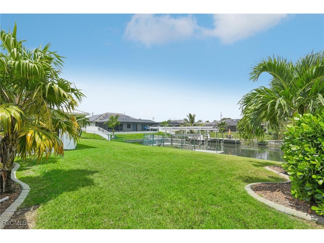 123 SE 29th Terrace Cape Coral FL 33904 2025018475 image29