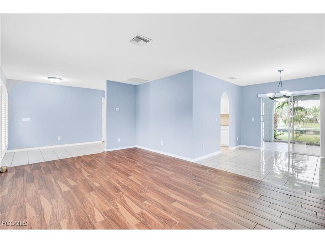 123 SE 29th Terrace Cape Coral FL 33904 2025018475 image35
