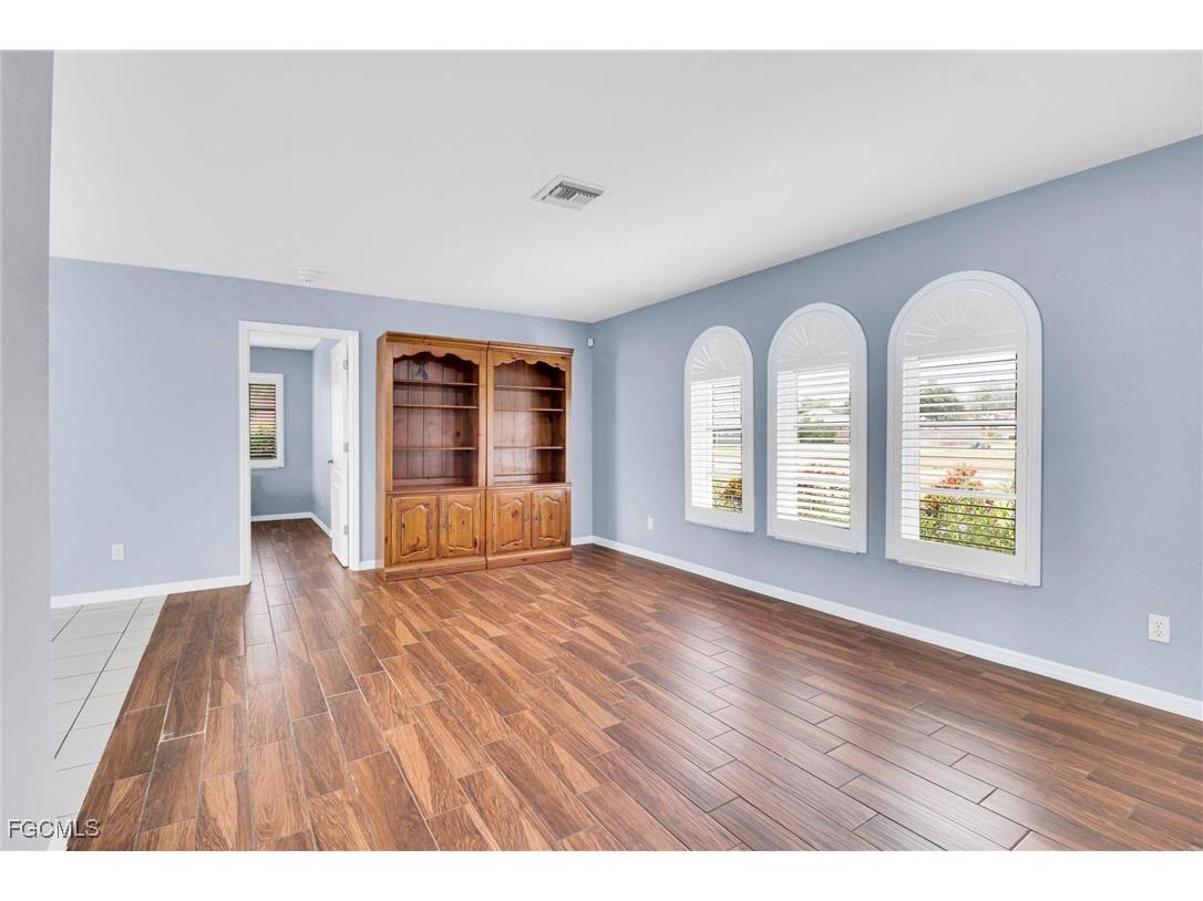 123 SE 29th Terrace Cape Coral FL 33904 2025018475 image36