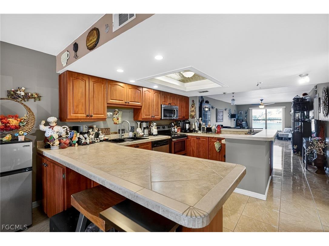123 SW 47th Terrace #102 Cape Coral FL 33914 2026010980 image2