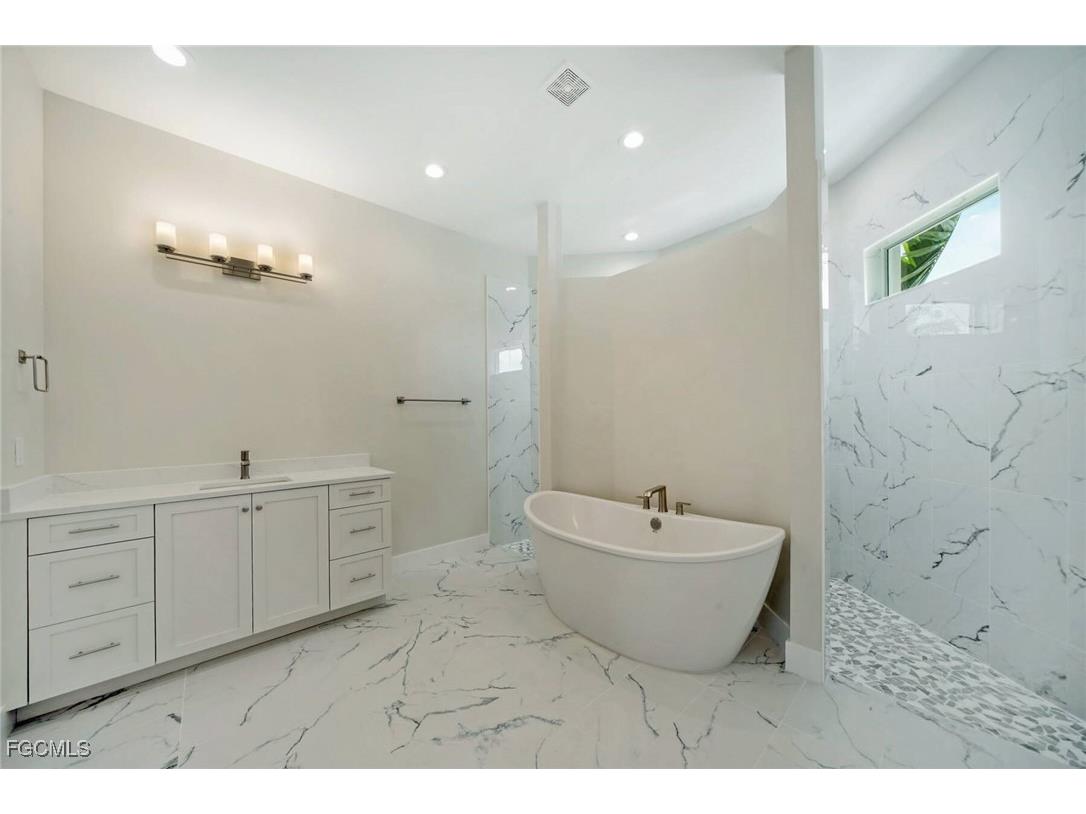 123 SW 52nd Terrace Cape Coral FL 33914 2025014507 image16