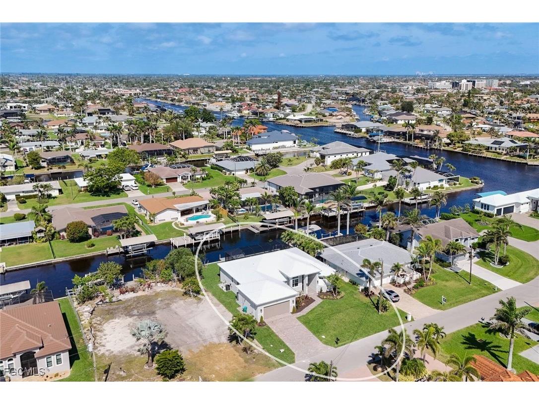 123 SW 52nd Terrace Cape Coral FL 33914 2025014507 image33