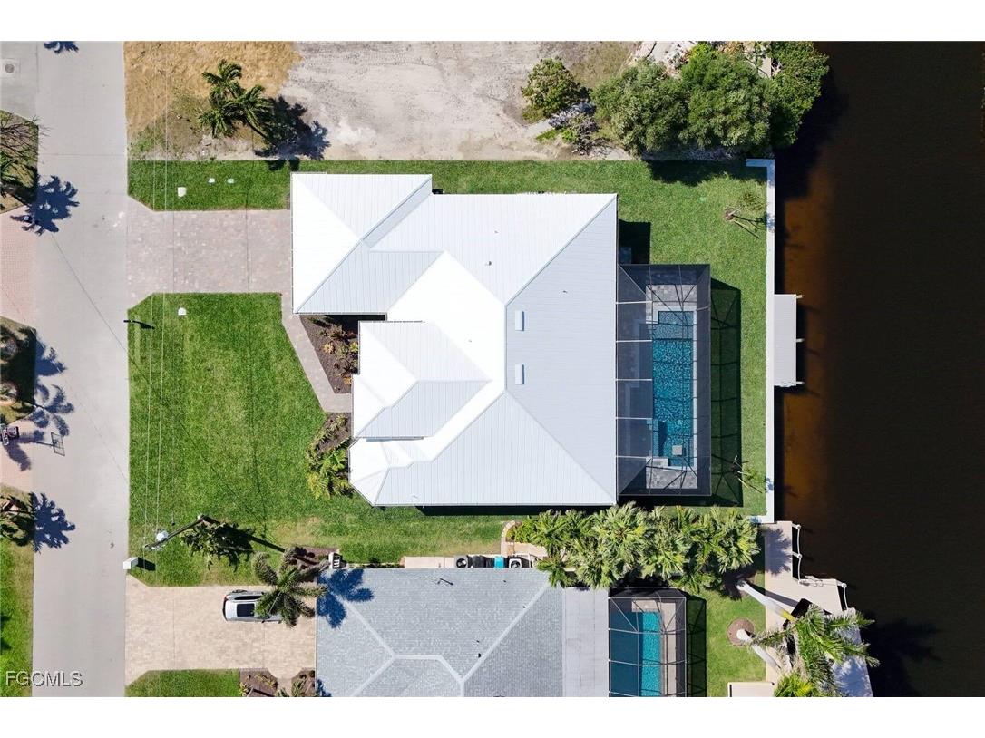 123 SW 52nd Terrace Cape Coral FL 33914 2025014507 image37