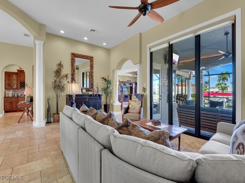 123 SW 54th Street Cape Coral FL 33914 2025016637 image10