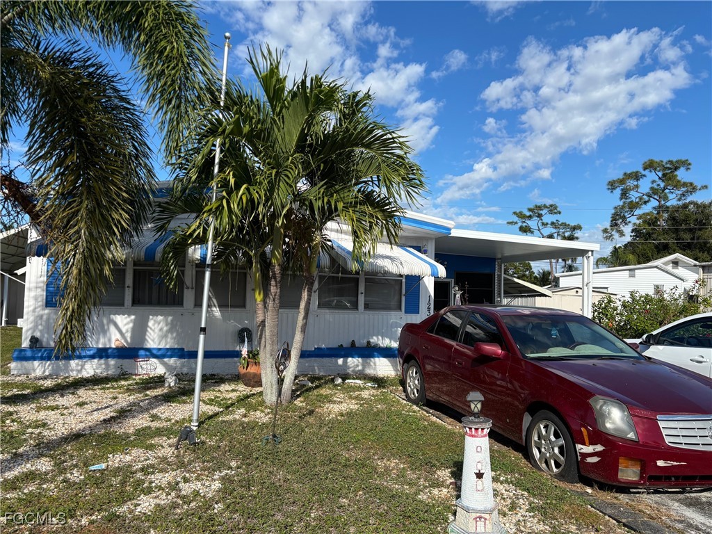 123 Torch Lane North Fort Myers FL 33917 2025019325 image1