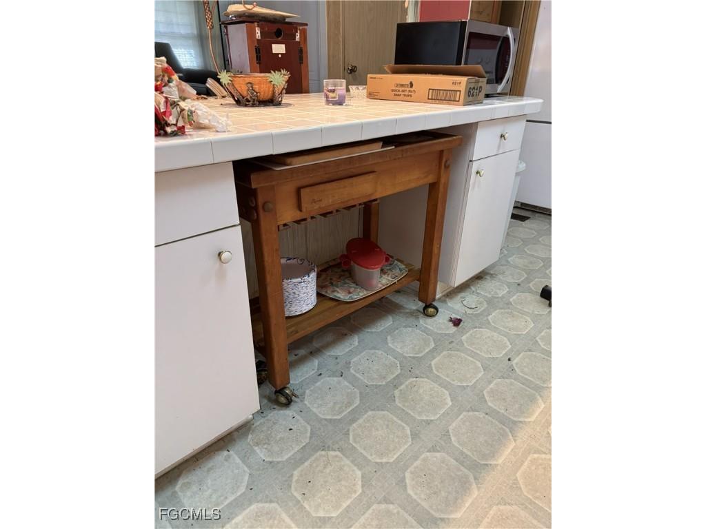 123 Torch Lane North Fort Myers FL 33917 2025019325 image14