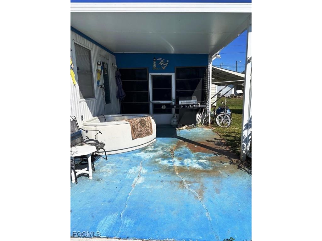 123 Torch Lane North Fort Myers FL 33917 2025019325 image2