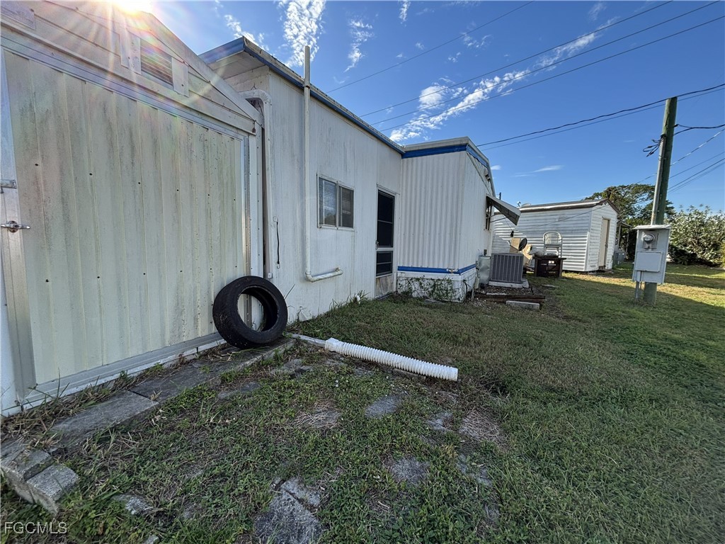 123 Torch Lane North Fort Myers FL 33917 2025019325 image25