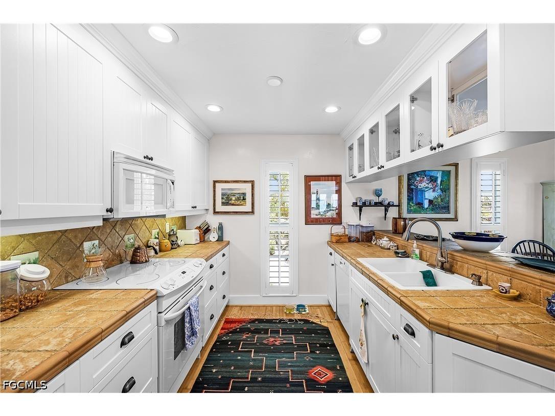 123 Useppa Island #UNIT B Useppa Island FL 33921 2026025926 image43