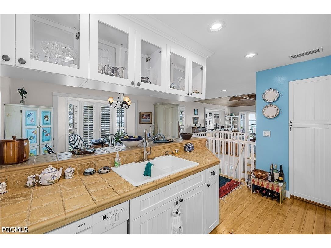 123 Useppa Island #UNIT B Useppa Island FL 33921 2026025926 image45