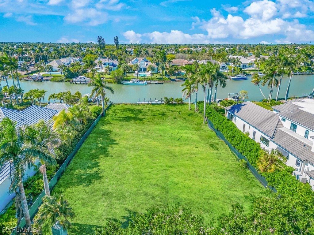 1230 Galleon Drive Naples FL 34102 224009740 image1