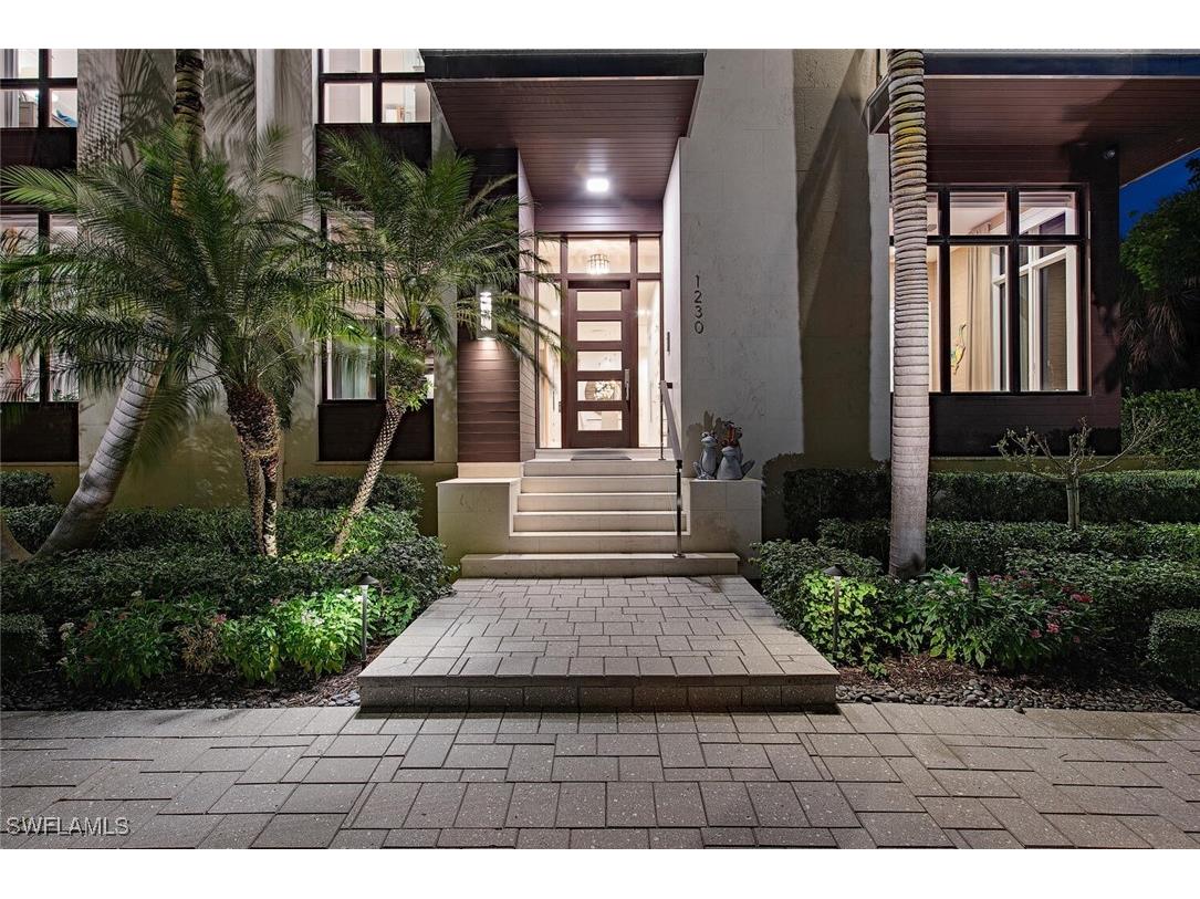 1230 Gulf Shore Boulevard S Naples FL 34102 225079910 image1