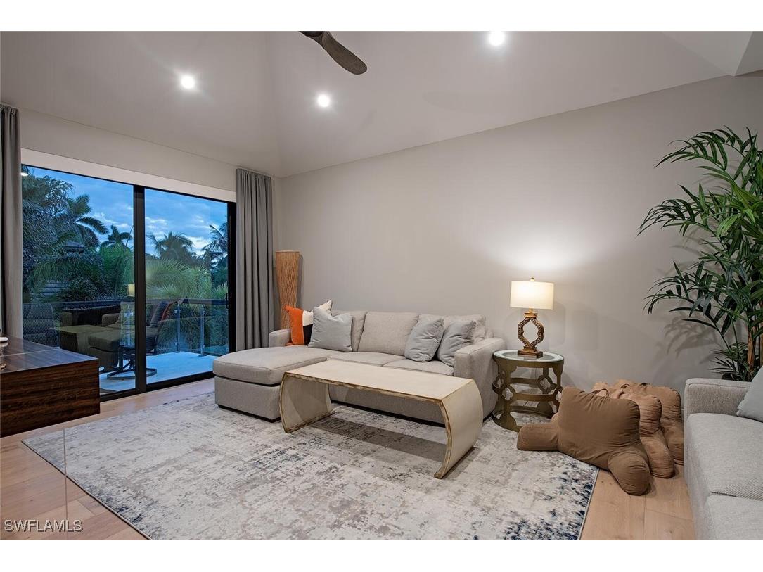 1230 Gulf Shore Boulevard S Naples FL 34102 225079910 image13