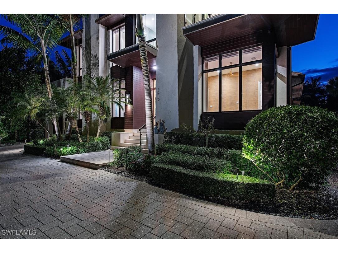 1230 Gulf Shore Boulevard S Naples FL 34102 225079910 image3