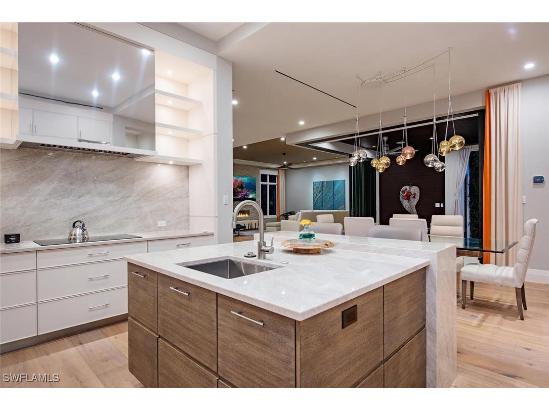 1230 Gulf Shore Boulevard S Naples FL 34102 225079910 image8