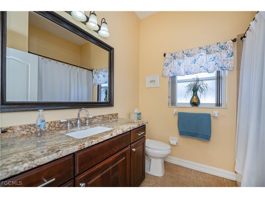 1230 SE 3rd Avenue Cape Coral FL 33990 2026010570 image16