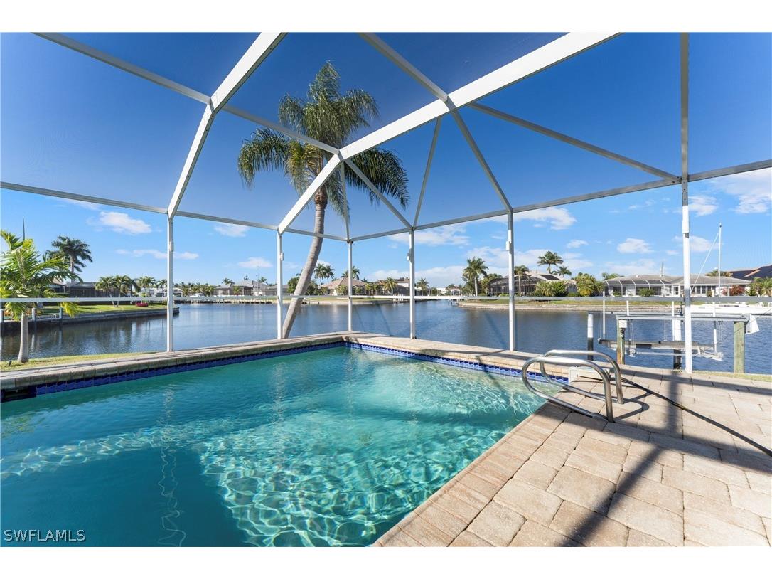 1230 Swan Court Punta Gorda FL 33950 226009795 image1