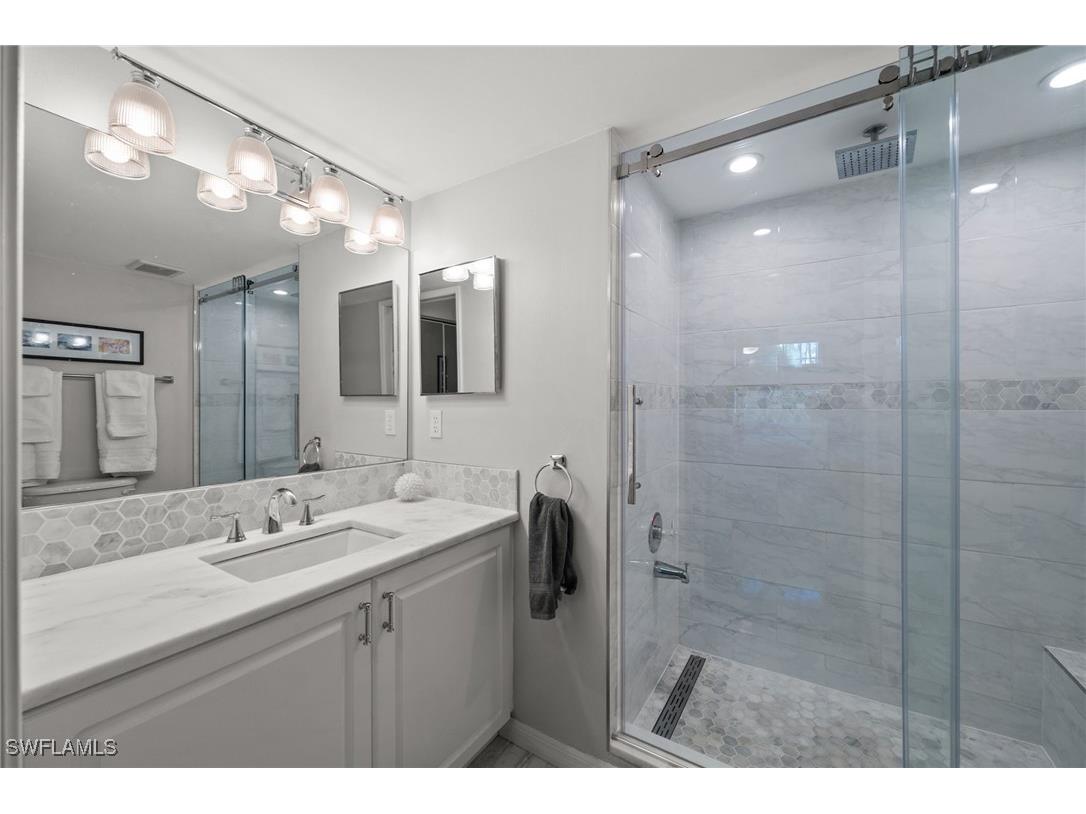 1230 Wildwood Lakes Boulevard #102 Naples FL 34104 225066960 image14