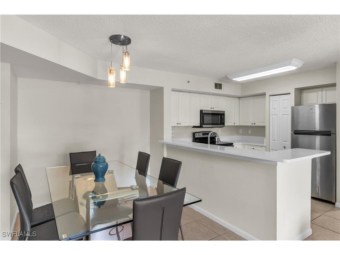 1230 Wildwood Lakes Boulevard #105 Naples FL 34104 226003807 image13