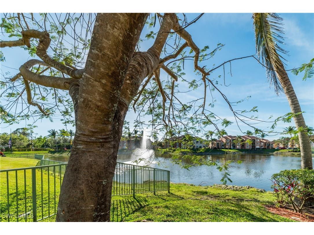 1230 Wildwood Lakes Boulevard #105 Naples FL 34104 226003807 image7