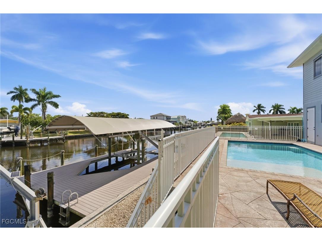 12304 Boat Shell Drive Matlacha Isles FL 33991 2025020052 image1