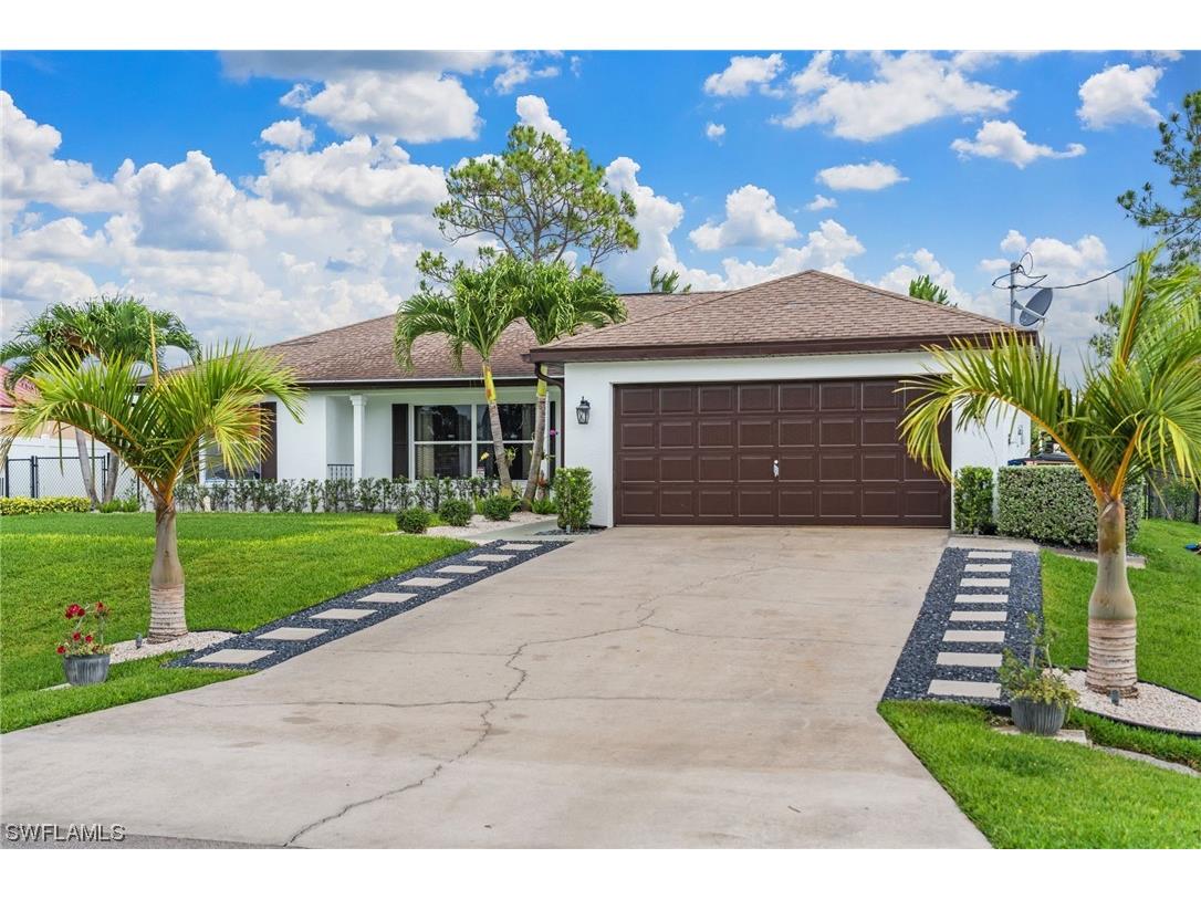 1231 Damen Street E Lehigh Acres FL 33974 223032938 image1