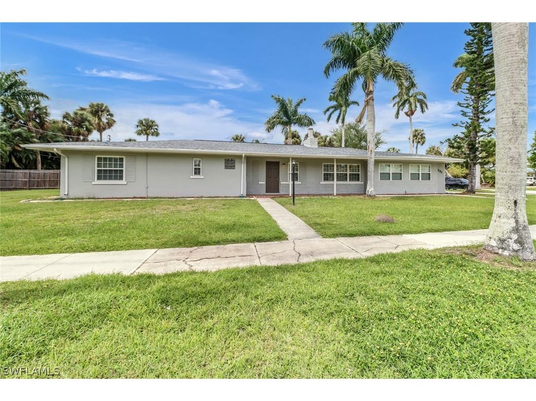 1231 Hopedale Drive Fort Myers FL 33919 224028636 image1