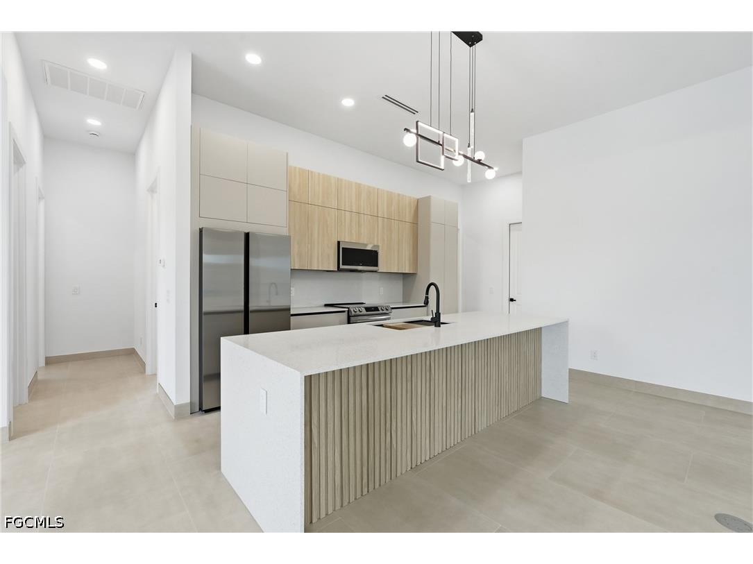1232 Hancock Bridge Parkway Cape Coral FL 33990 2026027841 image10