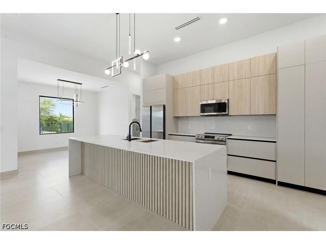 1232 Hancock Bridge Parkway Cape Coral FL 33990 2026027841 image11