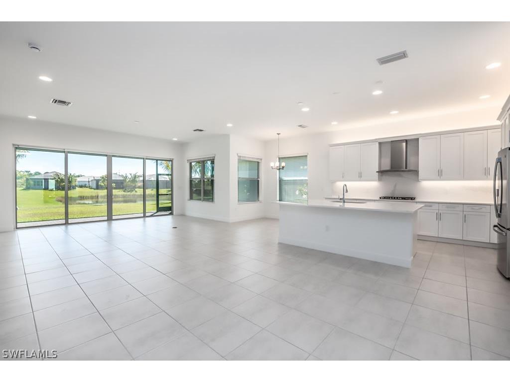 12320 Lotus Avenue Naples FL 34120 222087372 image1