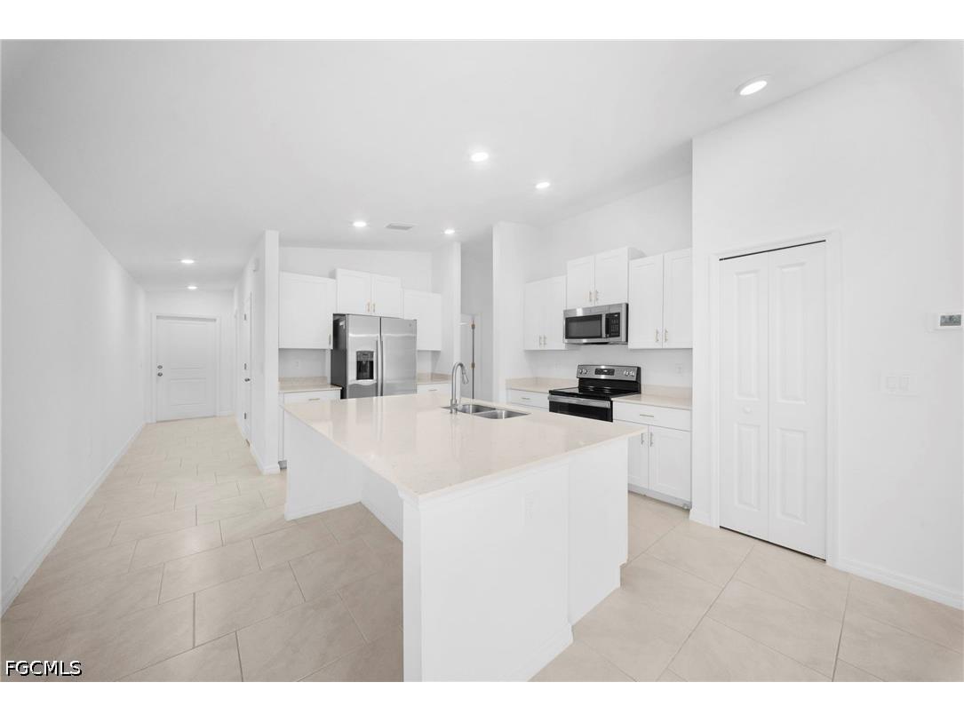12321 Dakota Ridge Place Lehigh Acres FL 33974 2026024667 image6
