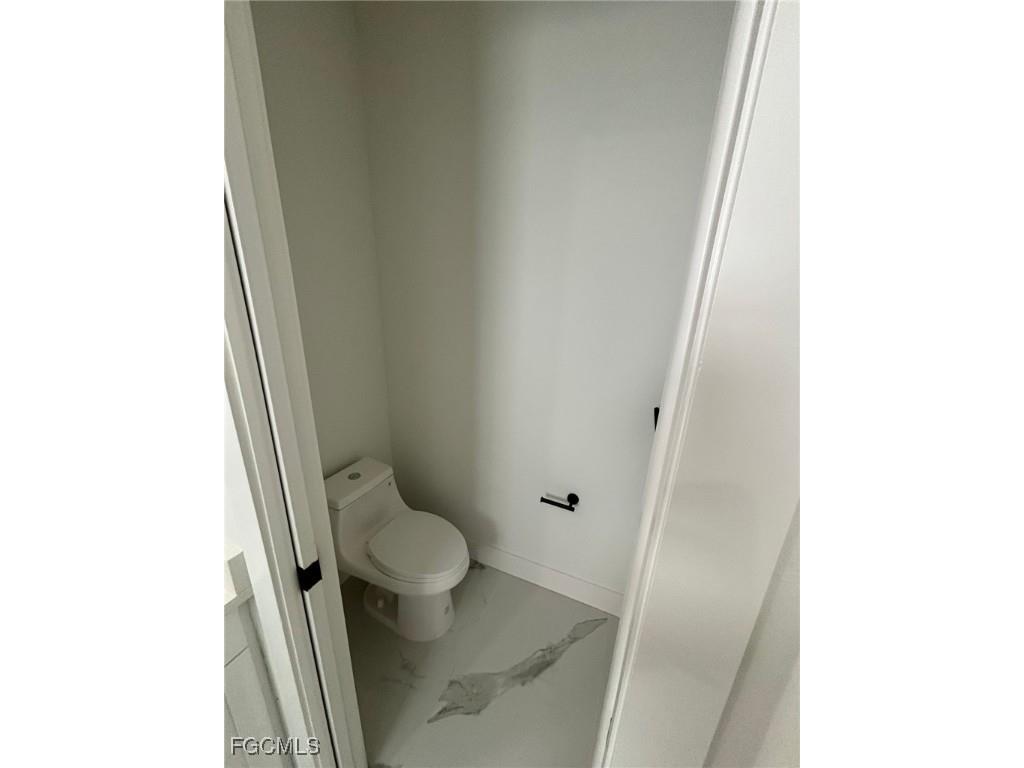 1233 Augusta St E Lehigh Acres FL 33974 2025010987 image14