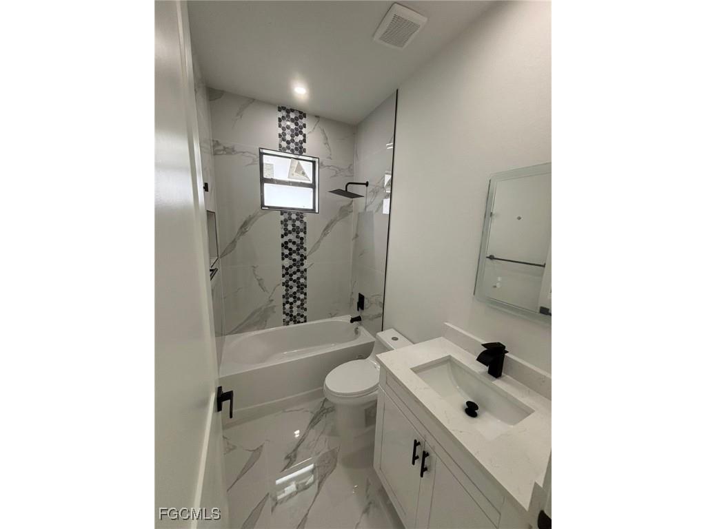 1233 Augusta St E Lehigh Acres FL 33974 2025010987 image16