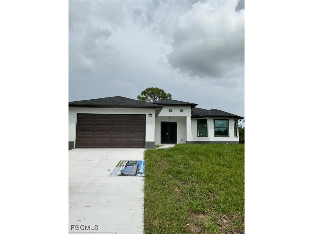 1233 Augusta St E Lehigh Acres FL 33974 2025010987 image2