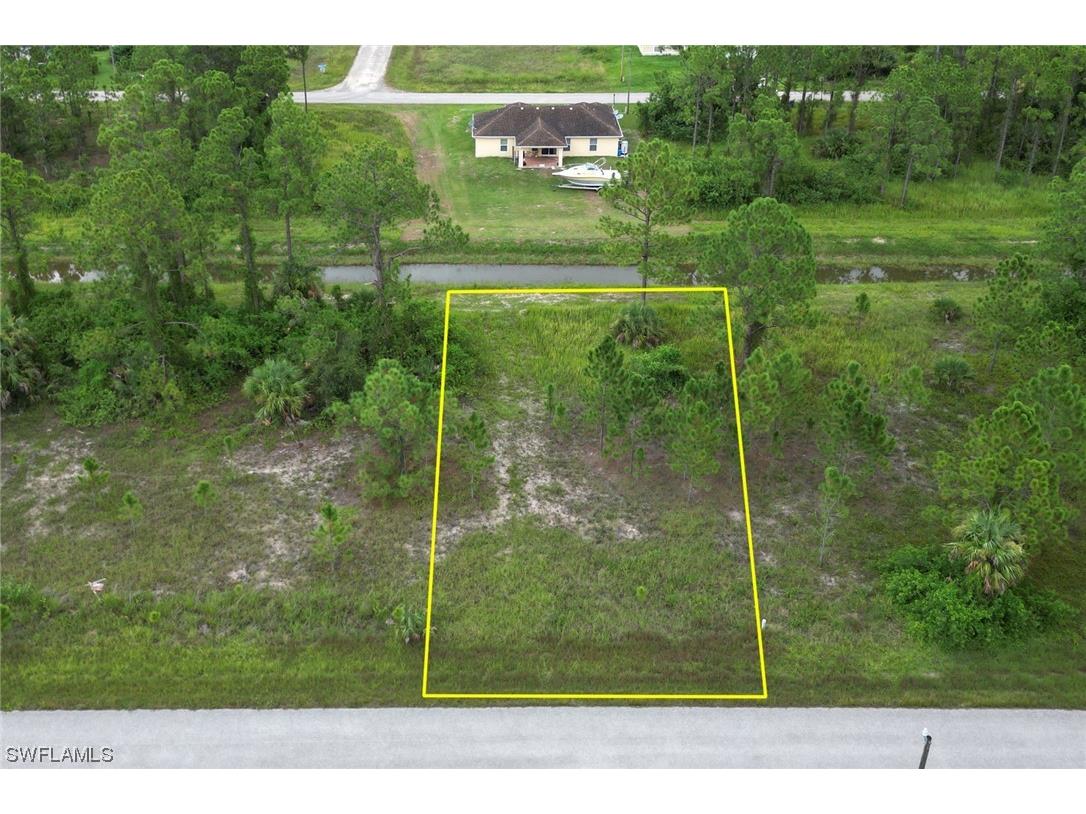 1233 Cordoba St E Lehigh Acres FL 33974 223059472 image1