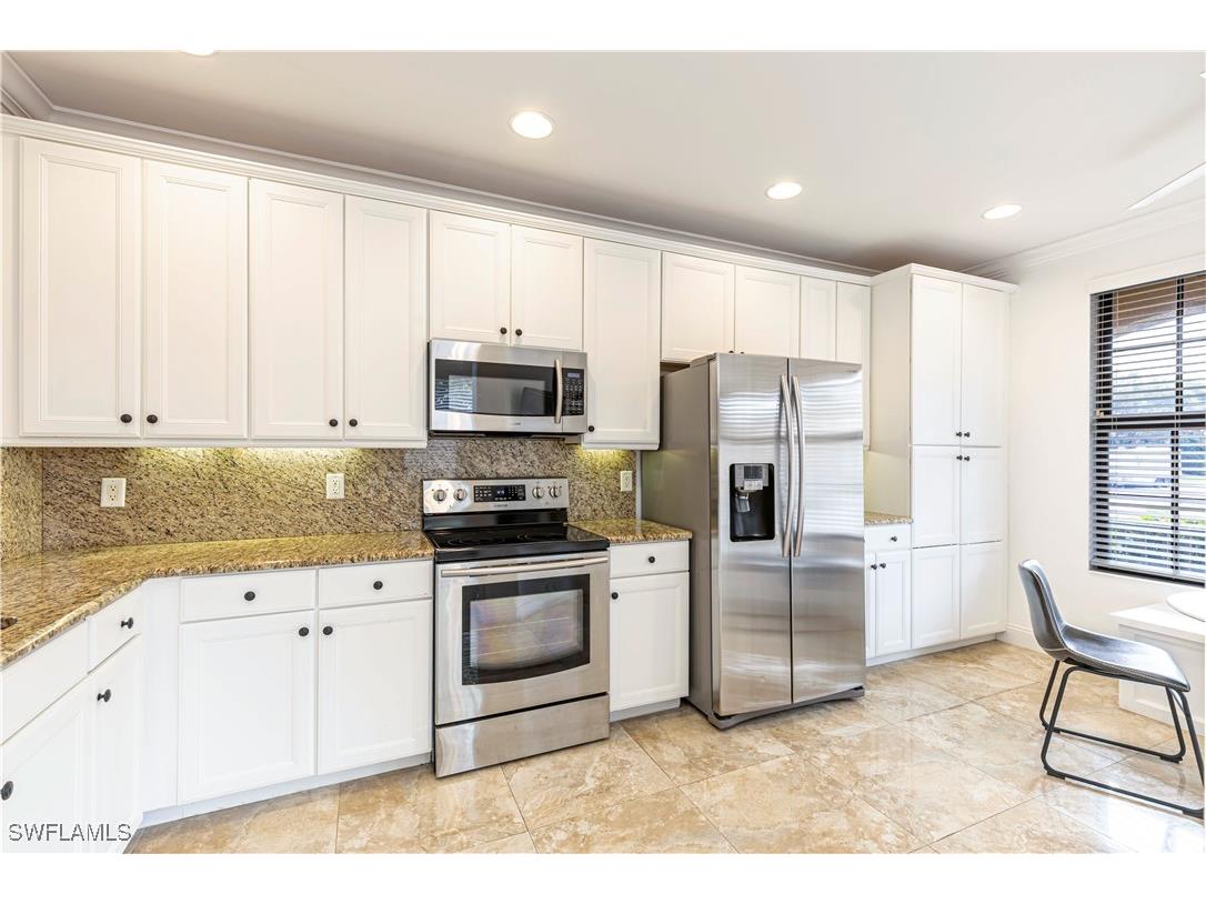 1233 Kendari Terrace Naples FL 34113 225079507 image3